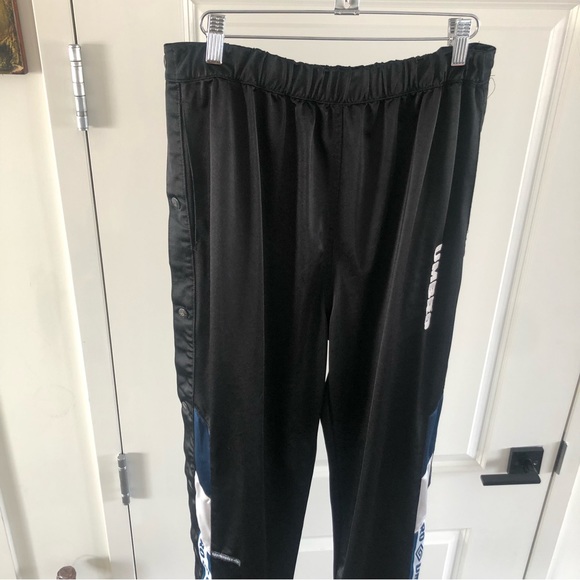 Umbro track pants - Picture 6 of 9